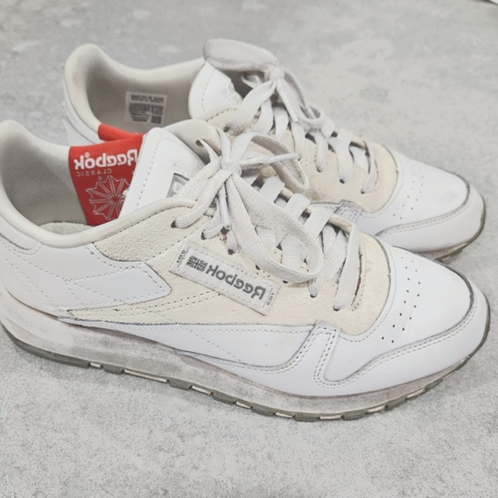 Reebok Classic White Leather Sneakers, Size 7.5